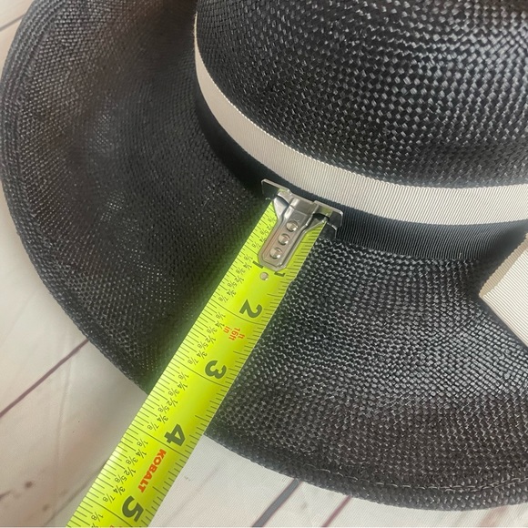 Vintage Liz Claiborne Straw - Picture 4 of 8